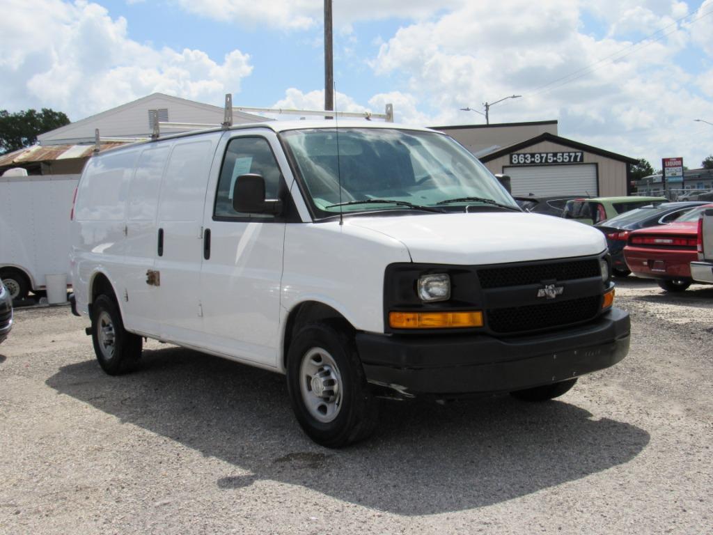 2017 Chevrolet G2500 Vans